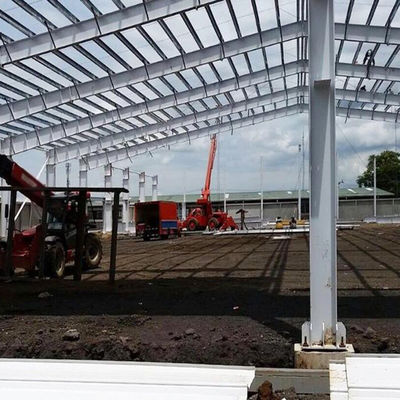 Các tòa nhà hangar thép được chế tạo sẵn Các hangar máy bay kim loại tùy chỉnh