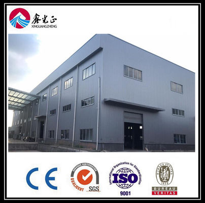 Cấu trúc thép với tấm cách nhiệt