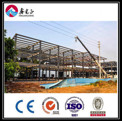 Cấu trúc thép với tấm cách nhiệt