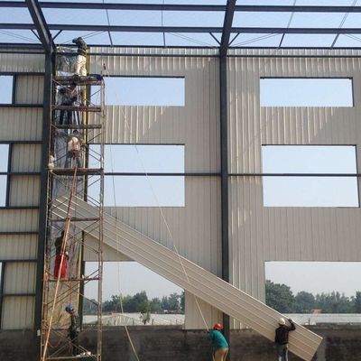 Xưởng chế tạo cấu trúc thép bắn nổ OEM Tòa nhà khung thép chế tạo sẵn