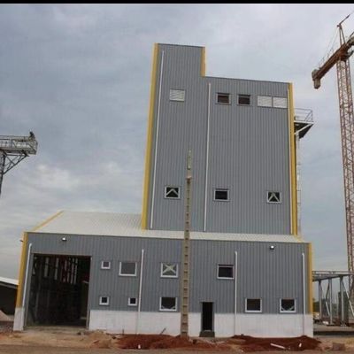 Q355B Nhà thép chế tạo sẵn Khách hàng kho thép chế tạo sẵn