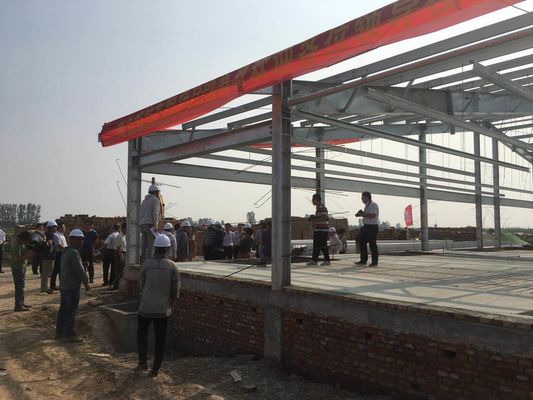 C Cấu trúc thép Purlin Kho dự trữ Xây dựng sẵn theo yêu cầu