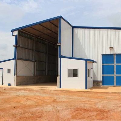 Nhà xưởng kết cấu thép với mái panel sandwich