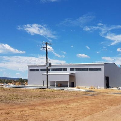 Xưởng sản xuất thép thân thiện với môi trường với PVDF / PVC