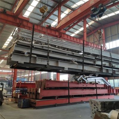 Cấu trúc thép dài bền vững hiện đại Xưởng lớn cho tòa nhà công nghiệp với cách điện