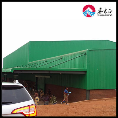 Các cột cán nóng / hình dạng lạnh Xây dựng kho hàng tiền chế Bảng bánh sandwich Bọc thép tấm cho xây dựng bền