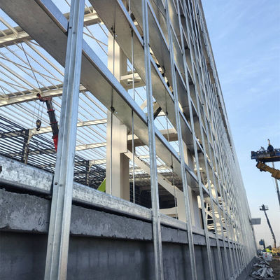 Các tòa nhà xưởng xây dựng cấu trúc thép tiền chế với các thành phần thép hình H