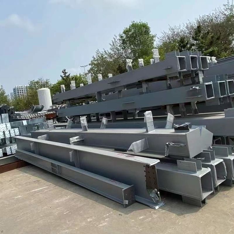 Cột thép và sợi thép được dán hoặc kẽm để xây dựng xưởng kho thép