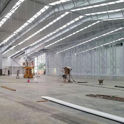 Các tòa nhà hangar thép được chế tạo sẵn Các hangar máy bay kim loại tùy chỉnh